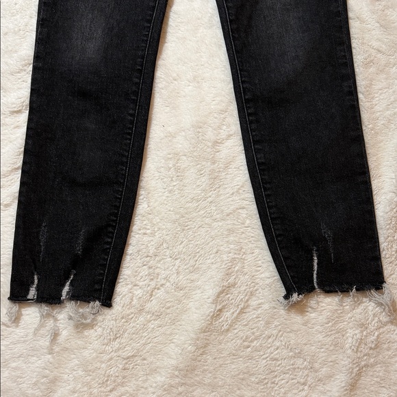 Classic Black Skinny Jeans for Women - Picture 3 of 8